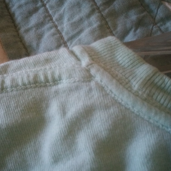 Shirt - Picture 4 of 4